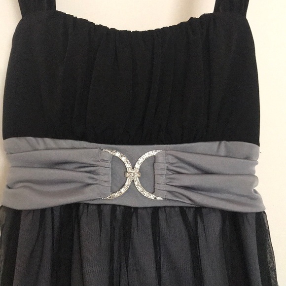 Party Dress - Picture 2 of 5